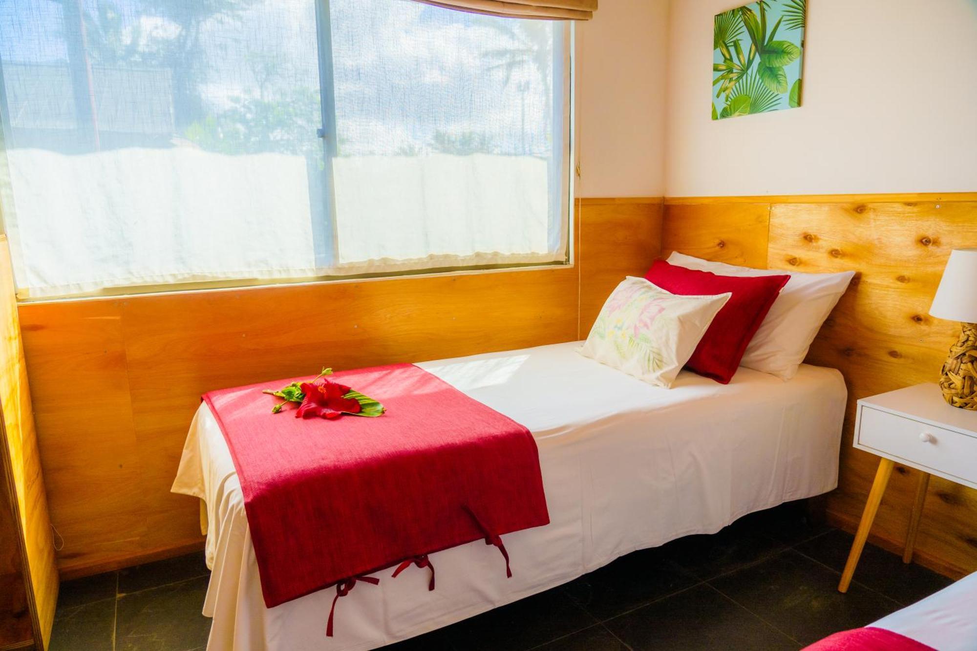 Matariki Sunset Apart Hotel Ханга Роа Екстериор снимка